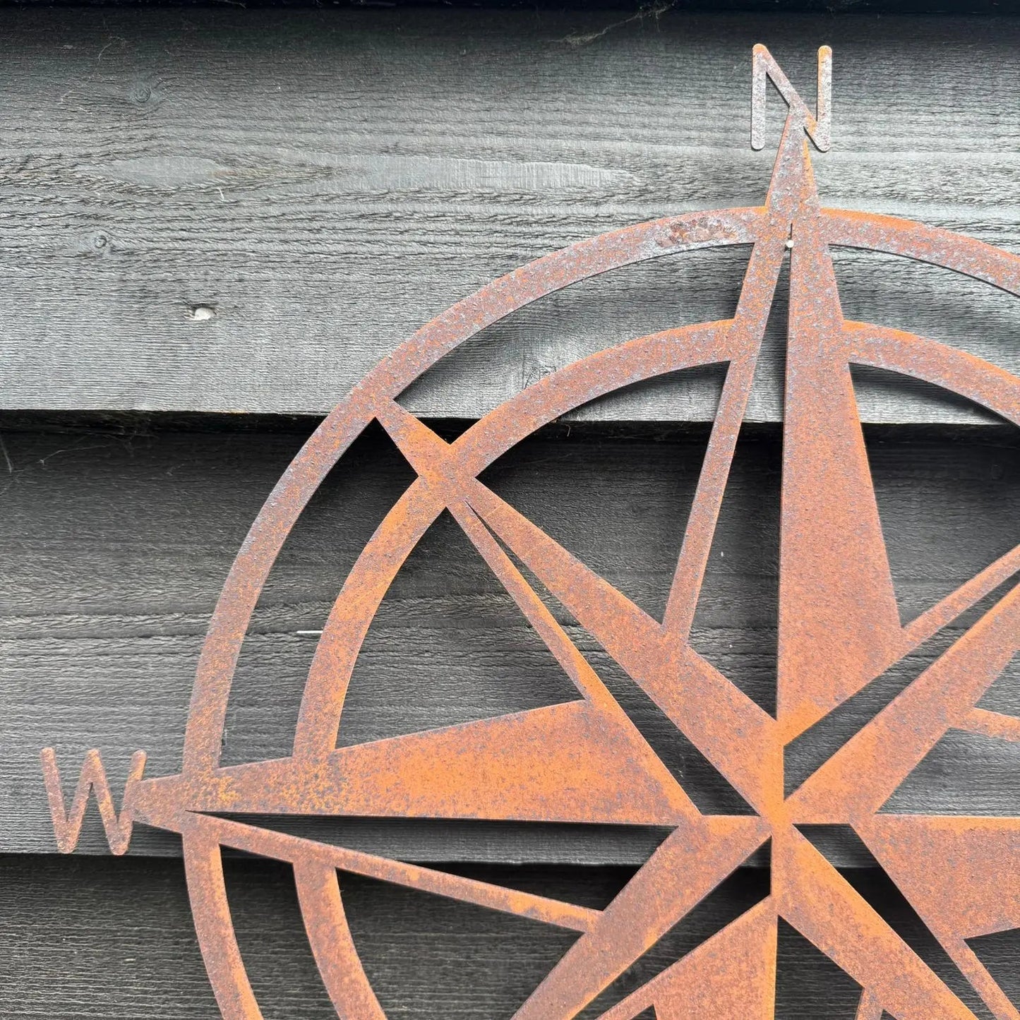 Rusty Compass Garden Decoration , Wall Or Fence Ornament