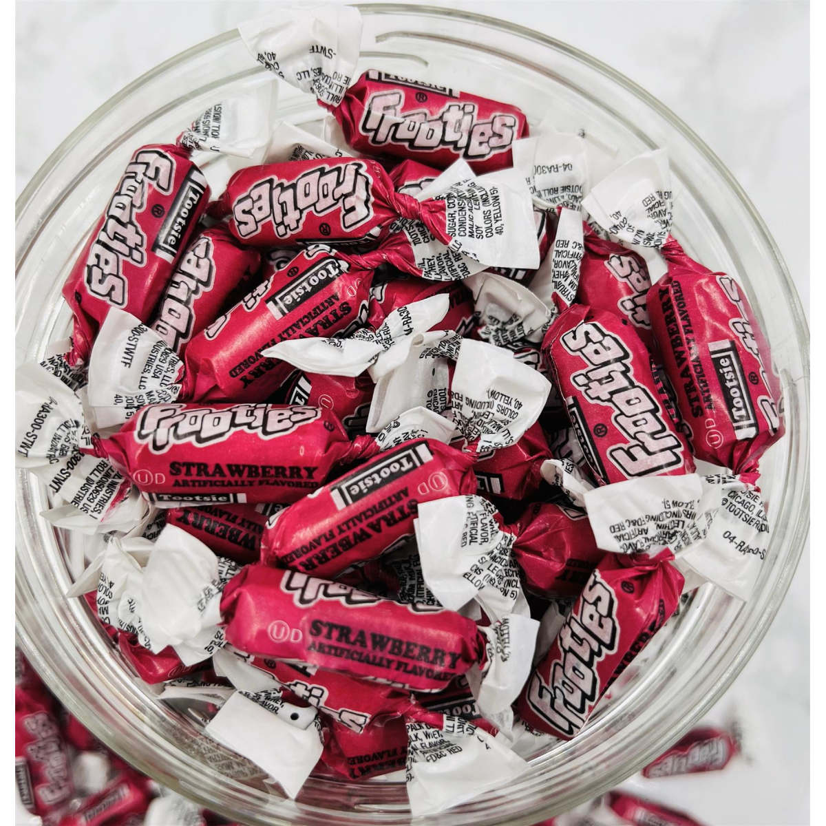 Simway Sweets Jar 680g - Tootsie Frooties Strawberry Flavour - Individually Wrapped American Sweets - Approximately 180 Pieces