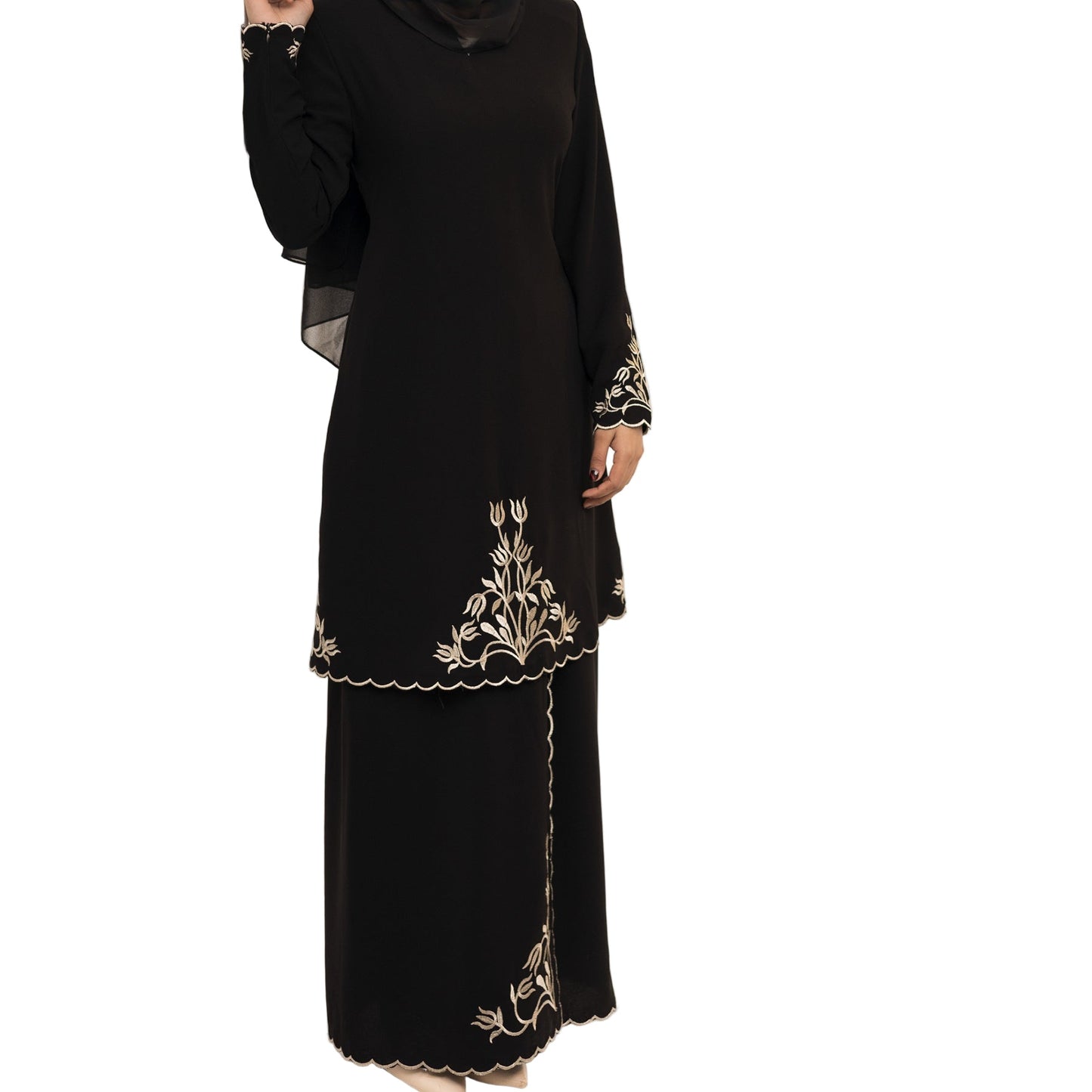 Malay Middle East Exquisite Embroidery Suit Women