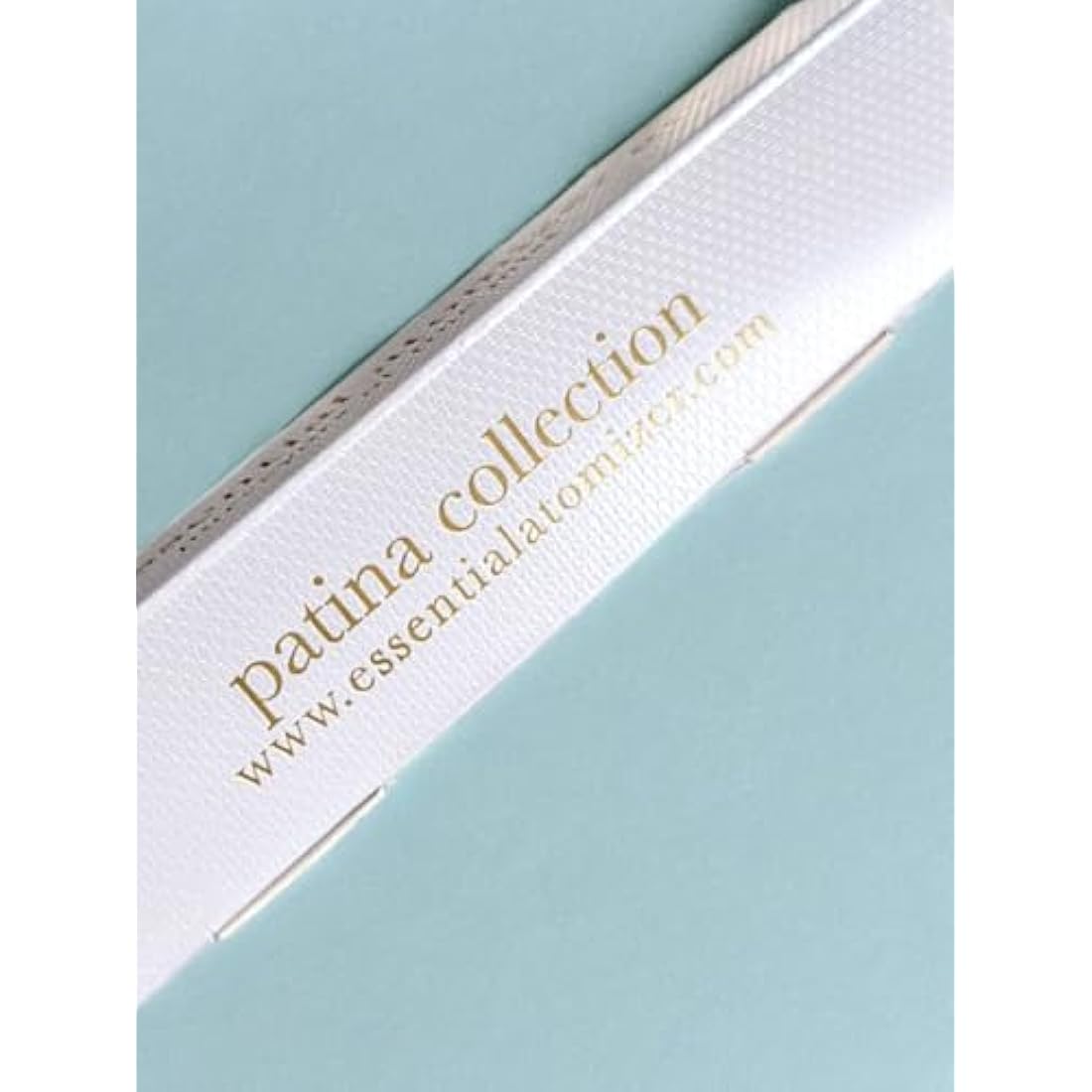The Essential Atomizer Co. Patina 10ml refillable perfume atomiser with Gift Box. for handbag & travel. (PURPLE)