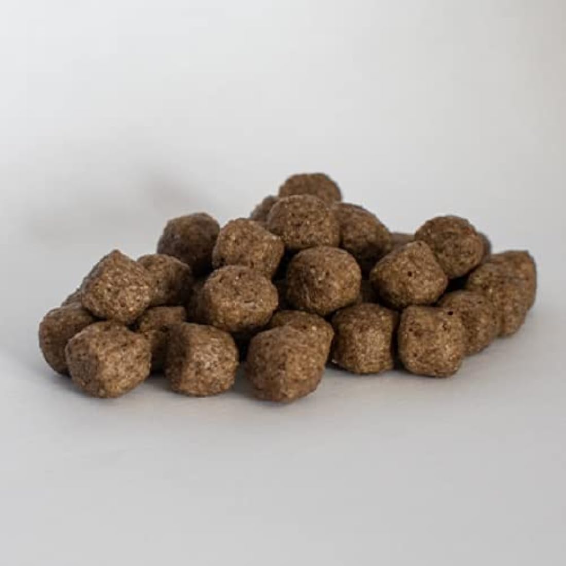 Skinners Field & Trial Salmon & Rice 15kg , Complete Dry Adult Working Dog Food, Gentle Digestion, Glossy Coat