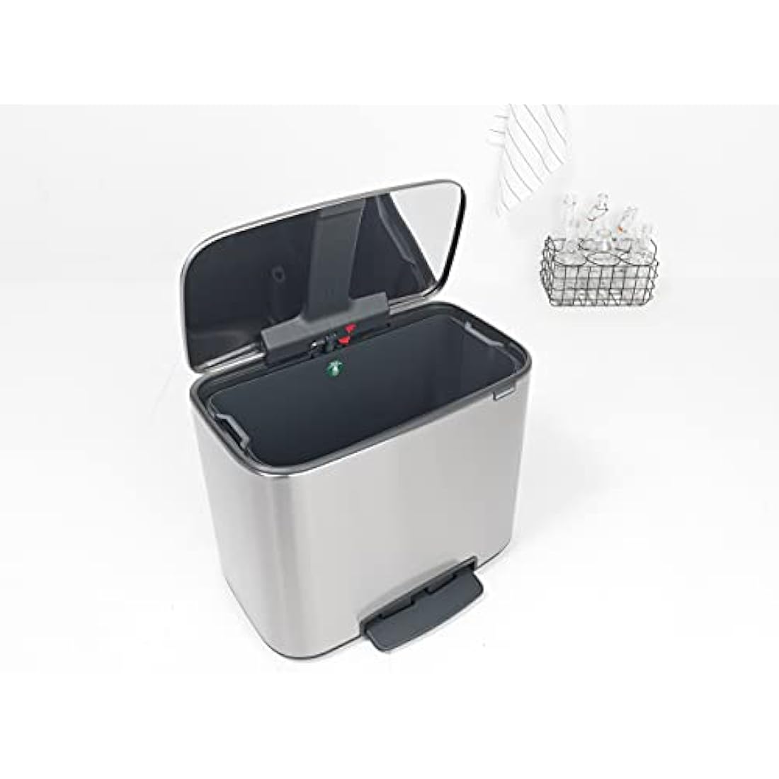 Brabantia 138546 PerfectFit Bin Liners (Size R/36 Litre) Thick Plastic Trash Bags with Tie Tape Drawstring Handles (40 Bags), White