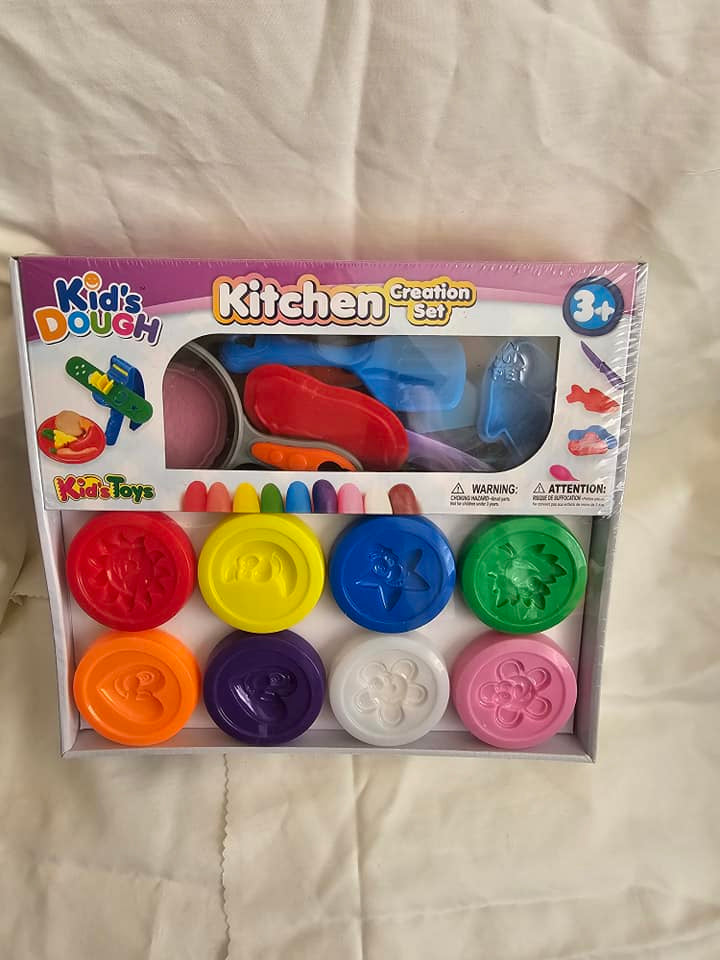 KIDS DOUGH KITCHEN CREATION SET