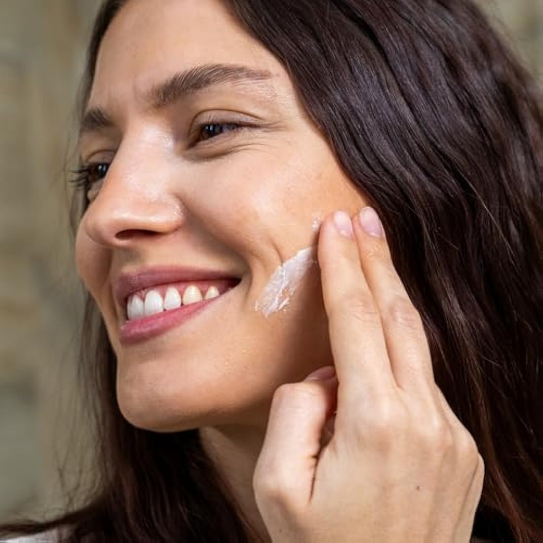 Day Cream Hyaluronic + Ectoin + Aloe | Anti-Ageing Cream Women Beauty Cream Moisturising Face Moisturising for Sensitive Skin | PERLENBUCHT