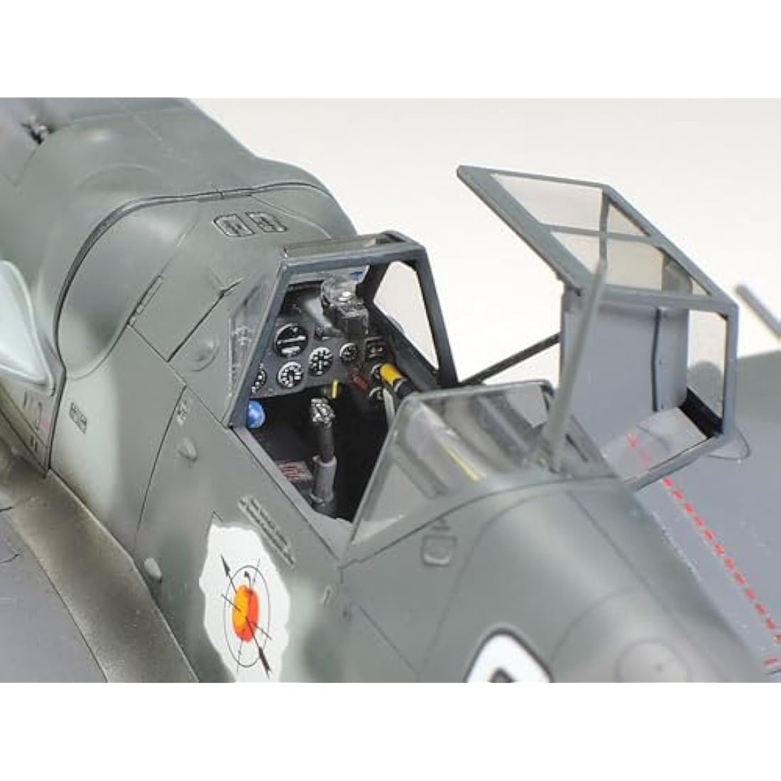 TAMIYA 61117 Messerschmitt BF-109 G6 1:48 Aircraft Model Kit