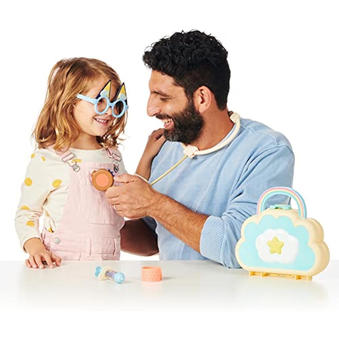 Bluey Cloud Bag Doctor's Set, Doctor Check Up Set, Toy Doctor's Playset with 7 Play Pieces, Multicolor (13095)