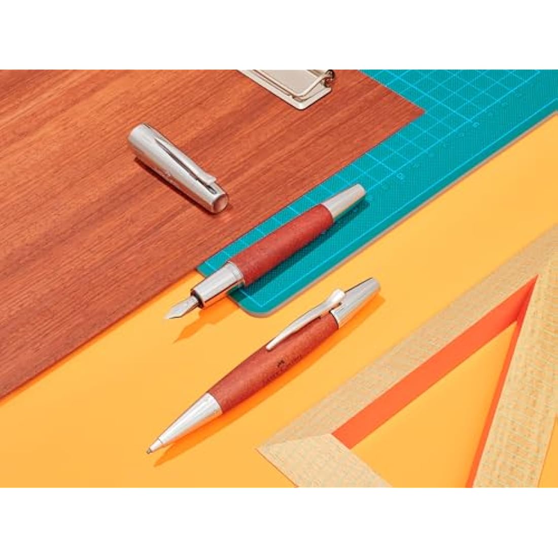 E-MOTION FOUNTAIN PEN BROWN F
