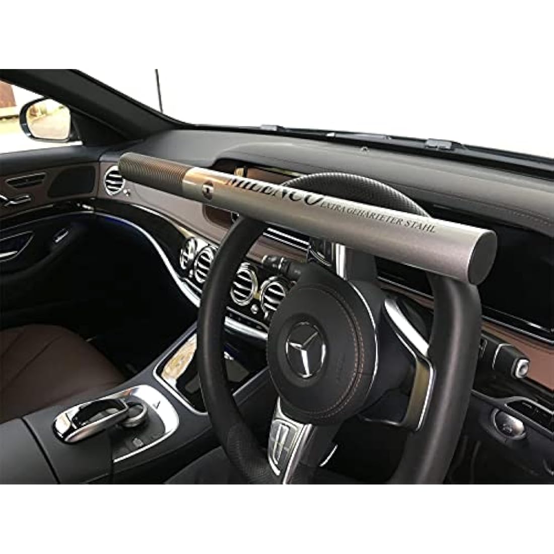 Milenco High Security Steering Wheel Lock + Silver with Pad and Bag