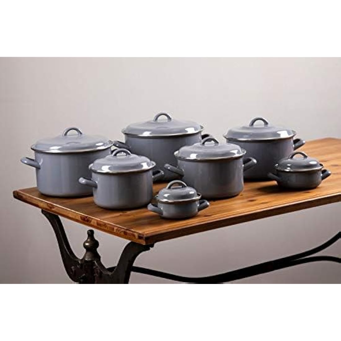 Premier Housewares 0104573 Porter Casserole Dish with Lid, Enamel, 2 liters, Grey