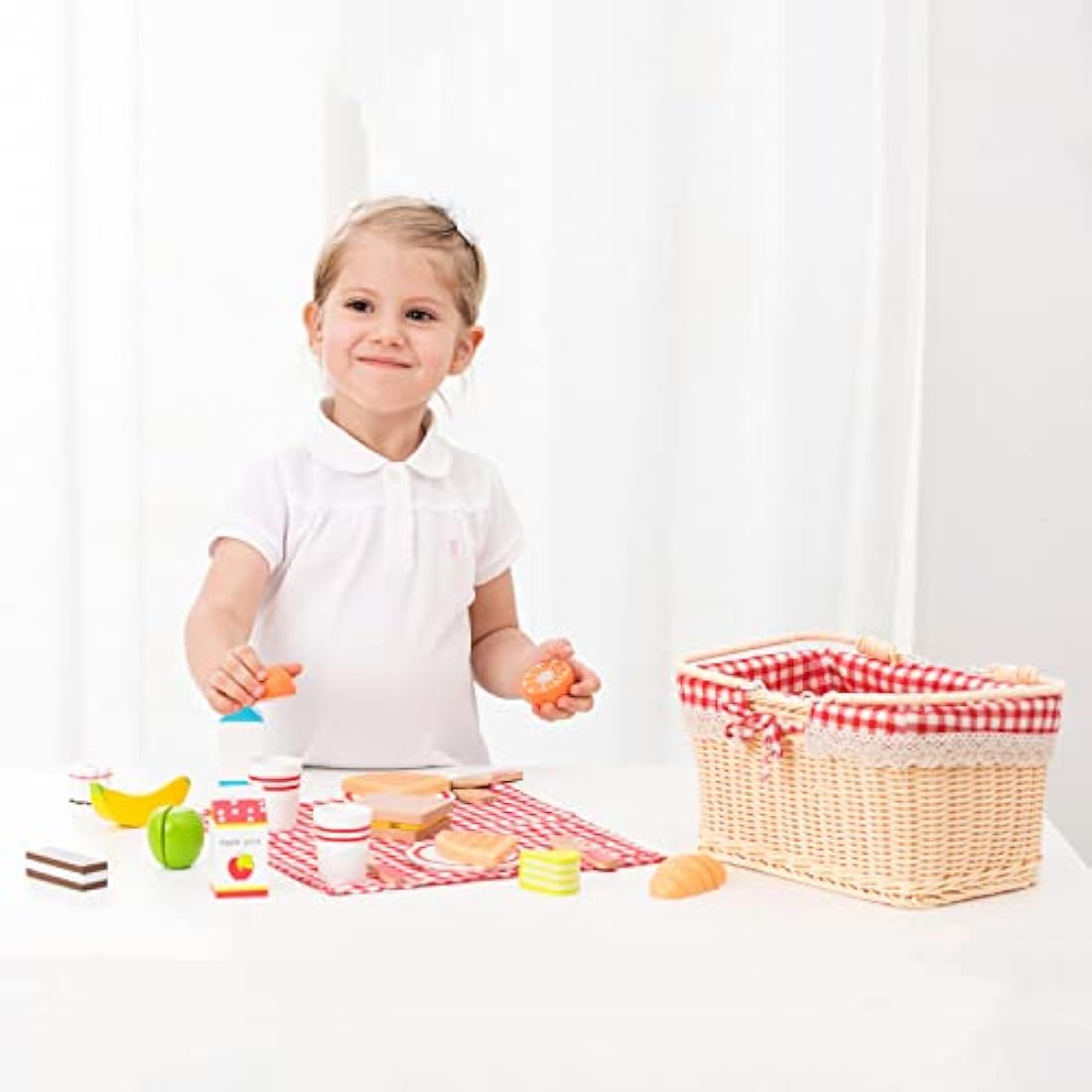 New Classic Toys - Wooden Picnic Basket with Pretend Food and Accessories - Montessori Toys, Wooden Food - Traditional Picnic Basket with Picnic Accessories - 1 Set, Black