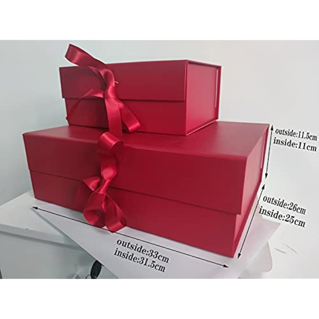 Red Gift Box 33x26x11 cm, Large Gift Box with Magnetic Lids and Silk Ribbon Specially Designed for Presents Birthdays, Holidays, Anniversaries Gift Packaging