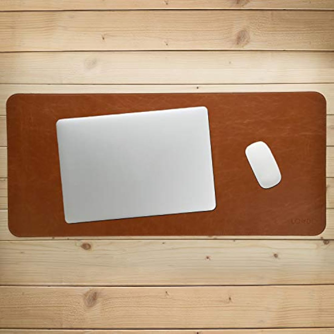 LONDO Leather Mousepad - Extended Desk Mat - Smooth Surface & Non-Slip Base