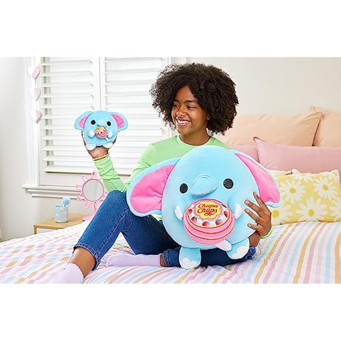 Snackles Super Sized 14 inch by ZURU Cuddly Squishy Comfort 14 inch Plush with License Snack Brand Accessory Hippo (Hugh)
