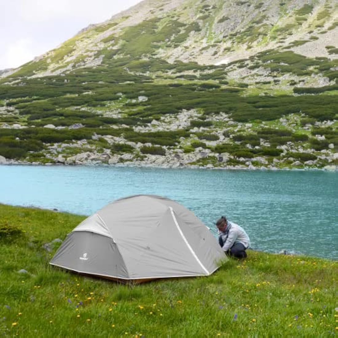 Bessport Tent 2/3 Person Camping Tent 2 Doors Ultralight Waterproof Lightweight and Easy to Build Ventilated 4 Seasons Dome Tent Suitable for Outdoor Hiking and Mountaineering