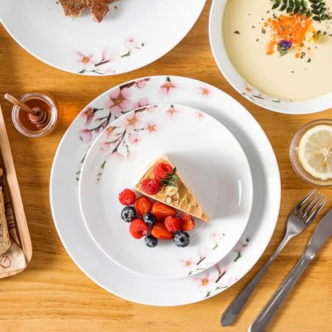 VEWEET Dinner Sets for 6 People, Porcelain Plates and Bowls Set, Dinner Plates, Dessert Plates, Soup Bowls, 18 Pieces, Round, Series Annie