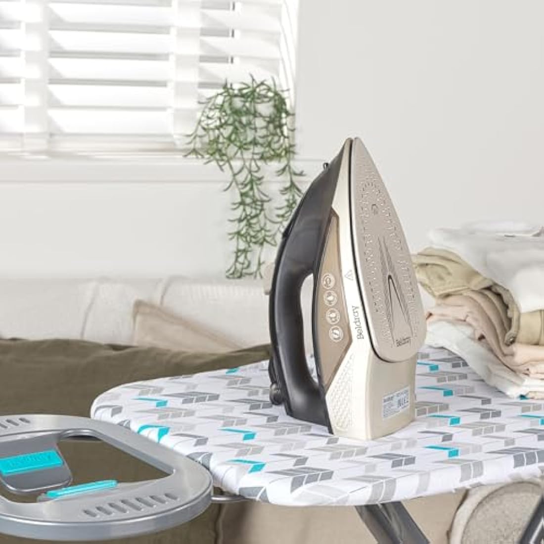 Beldray BEL01848 2000W Steam Iron – Compact Traditional Iron, Ceramic Soleplate, 230ml Water Tank with Spray Function, 100 G/Min Steam Shot, Variable Temperature Control, Anti-Drip, 1.9m Power Cord