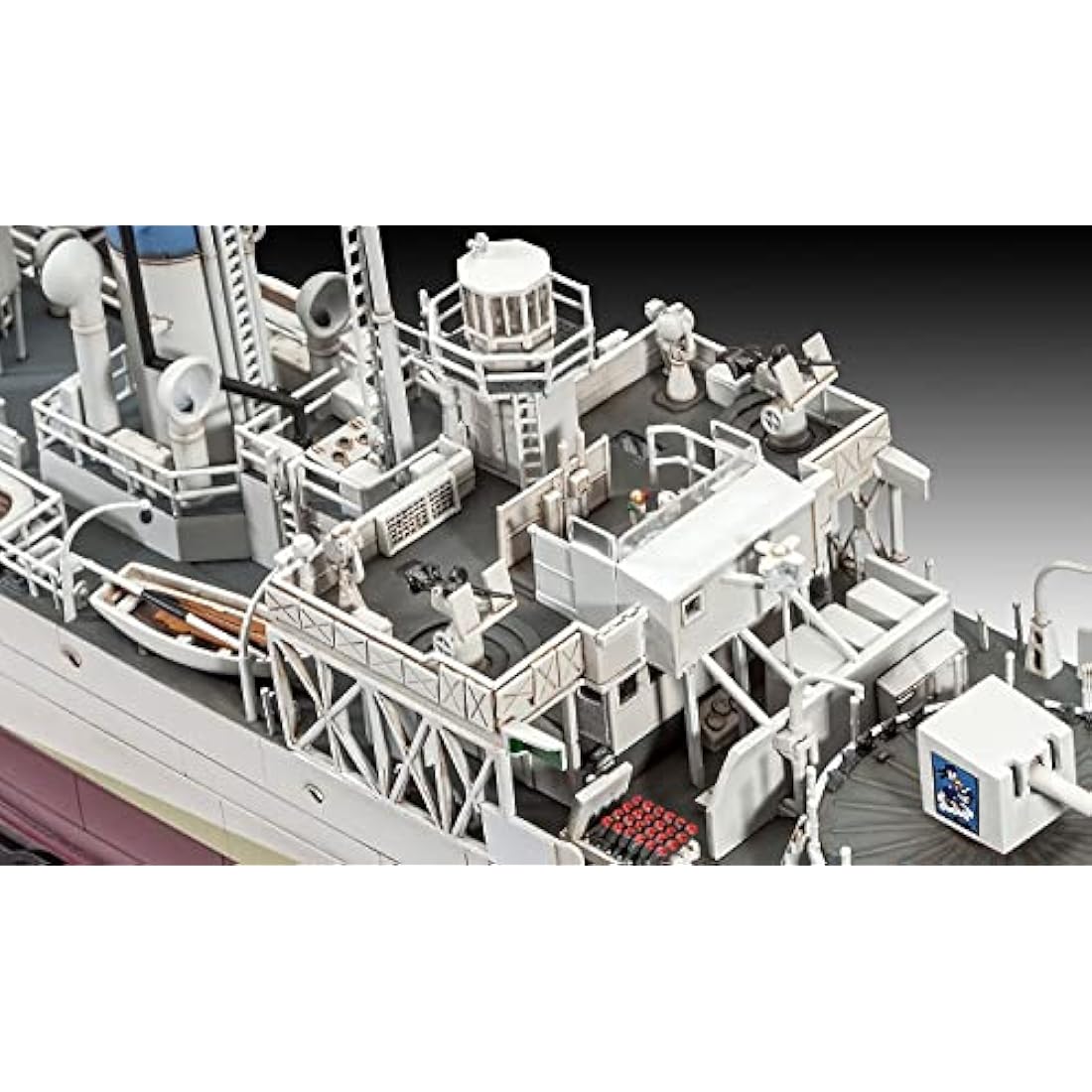 Revell 05132 Flower Class Corvette HMCS Snowberry 1:144 Scale Unbuilt/Unpainted Plastic Model Kit