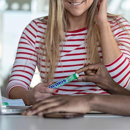 Mentos Spearmint Soft Mints, Refreshing Chewy Sweets With Natural Colours, Suitable for Vegetarians - 40 Rolls