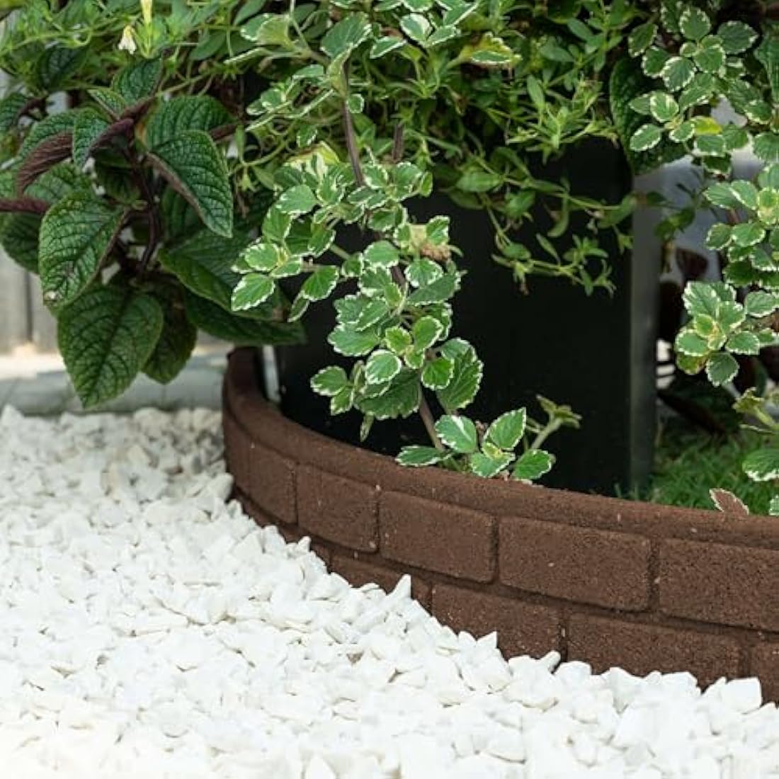 Nicoman Ultra Curve EZ Brick Effect Border Eco-Friendly Garden Edging,Recycled Rubber Tyre for Garden, Path & Patio 9cm High 120cm (4ft) Long, Brown, Pack of 12