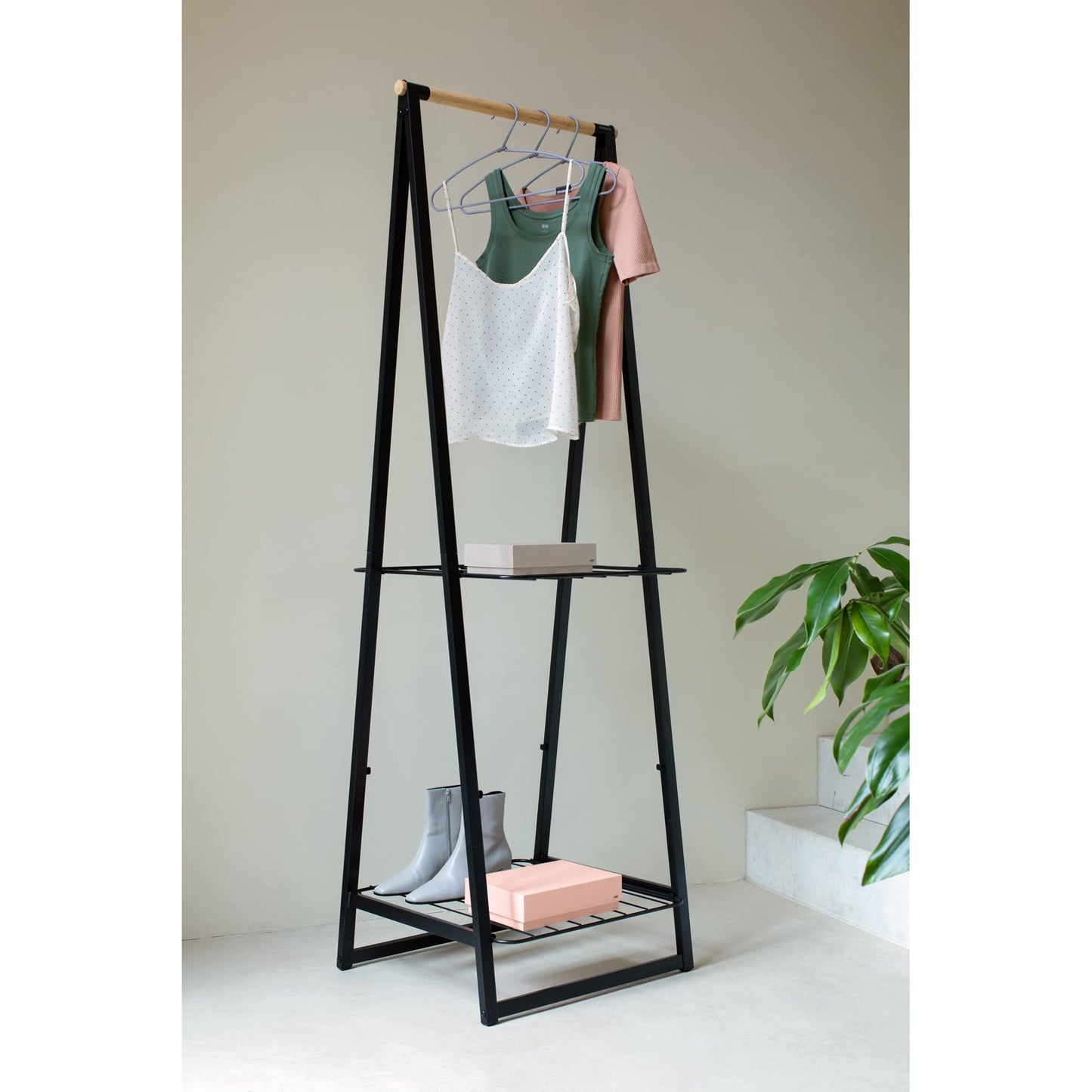 Brabantia - Clothes Hanger - Non-Skid Fabric Coating - Fabric Coat Hanger - Space Saving Organiser - Soft-Touch Wardrobe Accessory