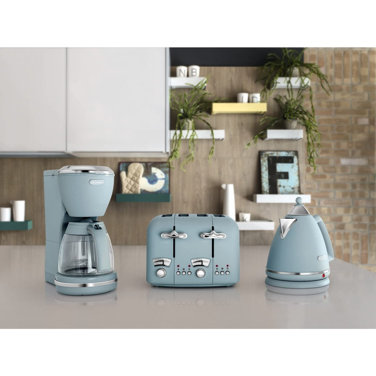 De'Longhi Argento Flora CT04.AZ 4 Slice Toaster - Agave Blue