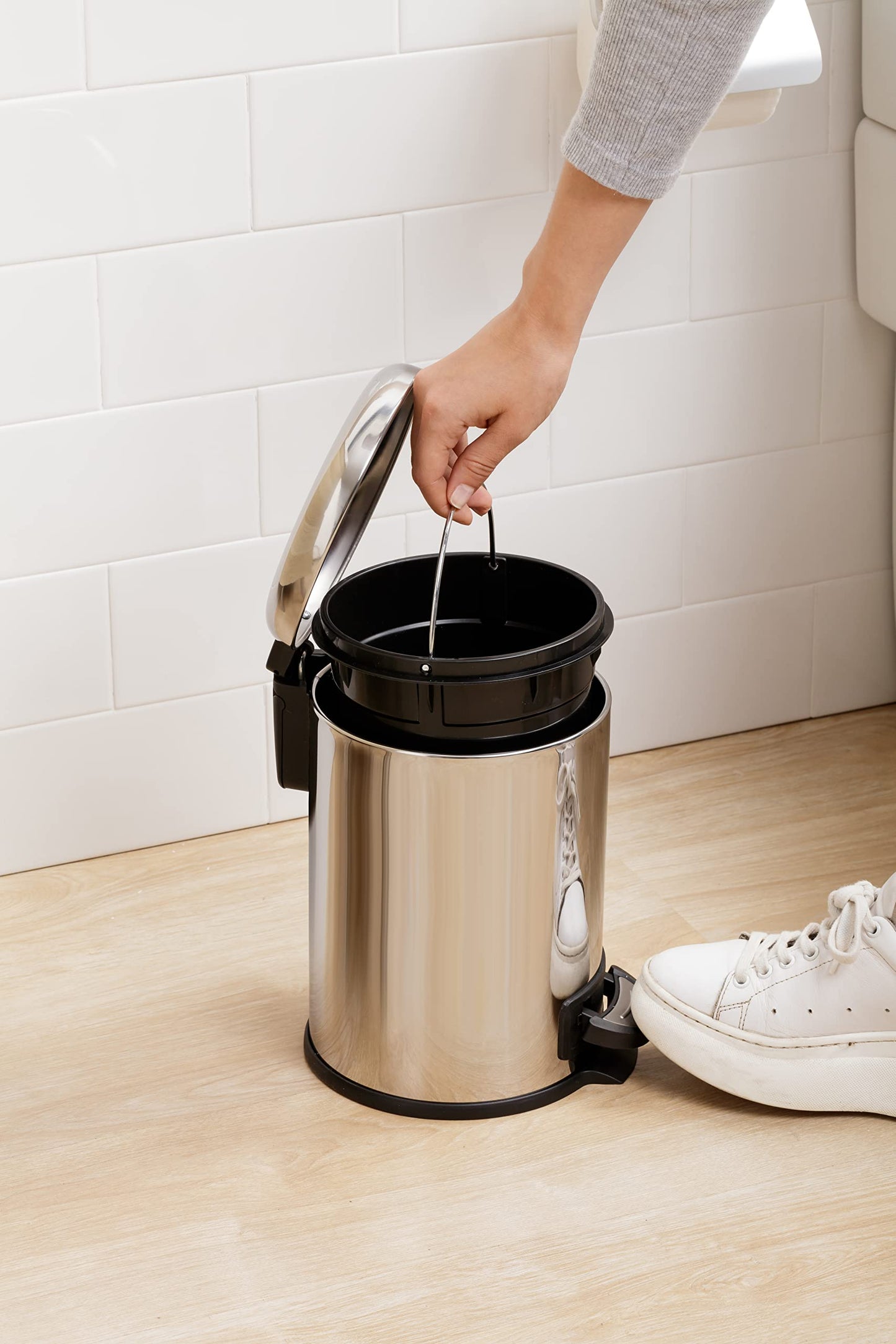 TATAY Bathroom Bin For Everyday Use Practical Durable Design