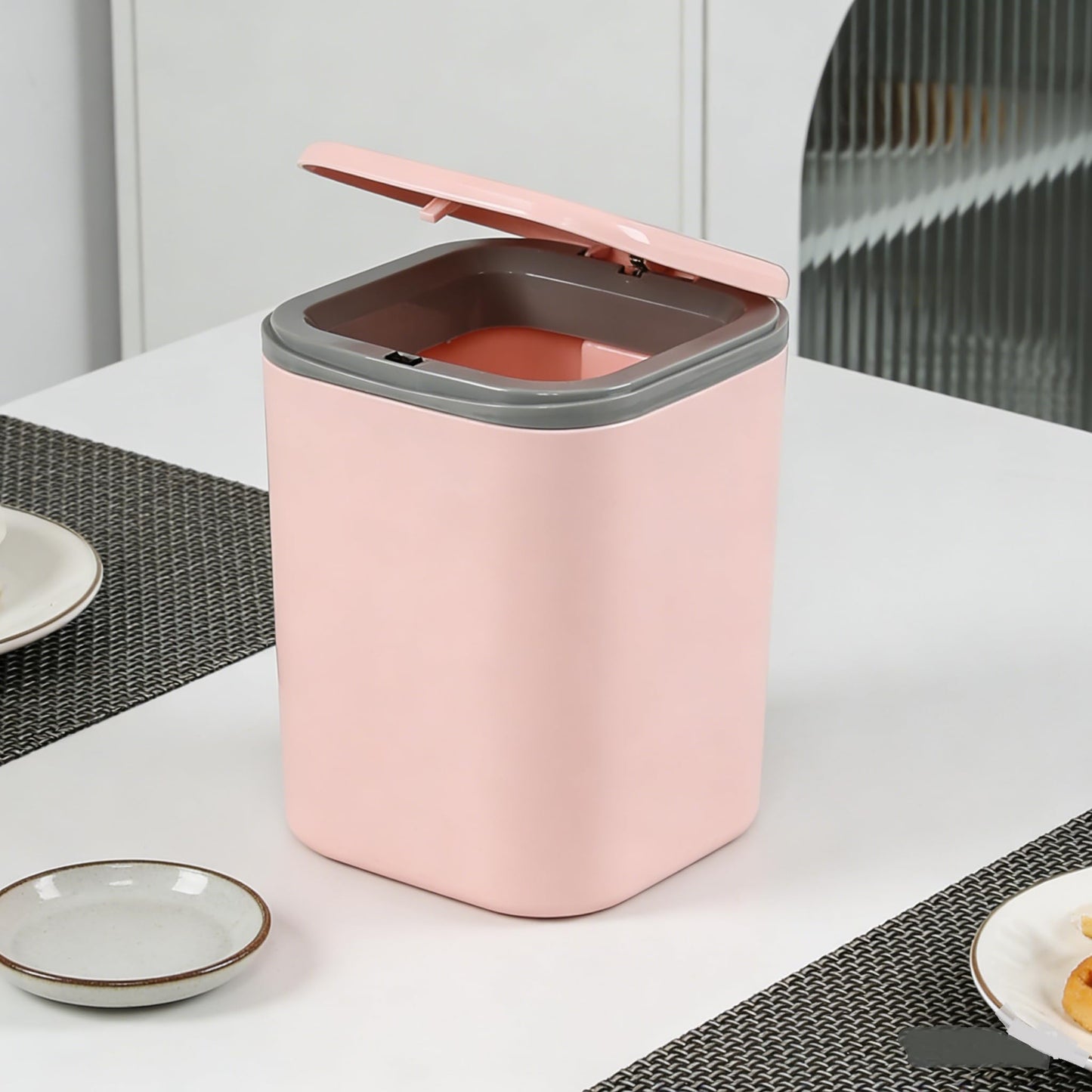 Yesdate Table Bin Mini Desk Rubbish Bin with Lid, 2 Litre Small Table Wastebasket for Office, Home, Bathroom, Bedroom, Car (Pink)