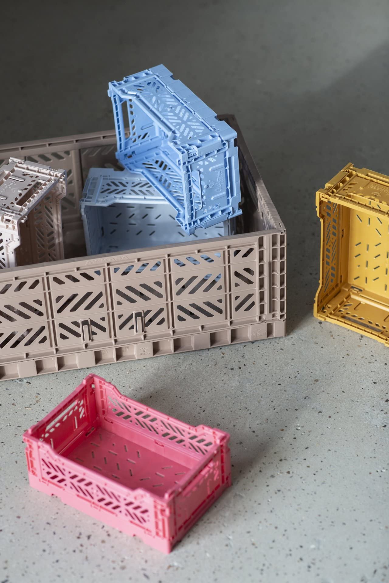 AYKASA Folding Crate, Sturdy Folding Box, Plastic, Stackable, Coconut Milk, Mini (27 x 17 x 11 cm)