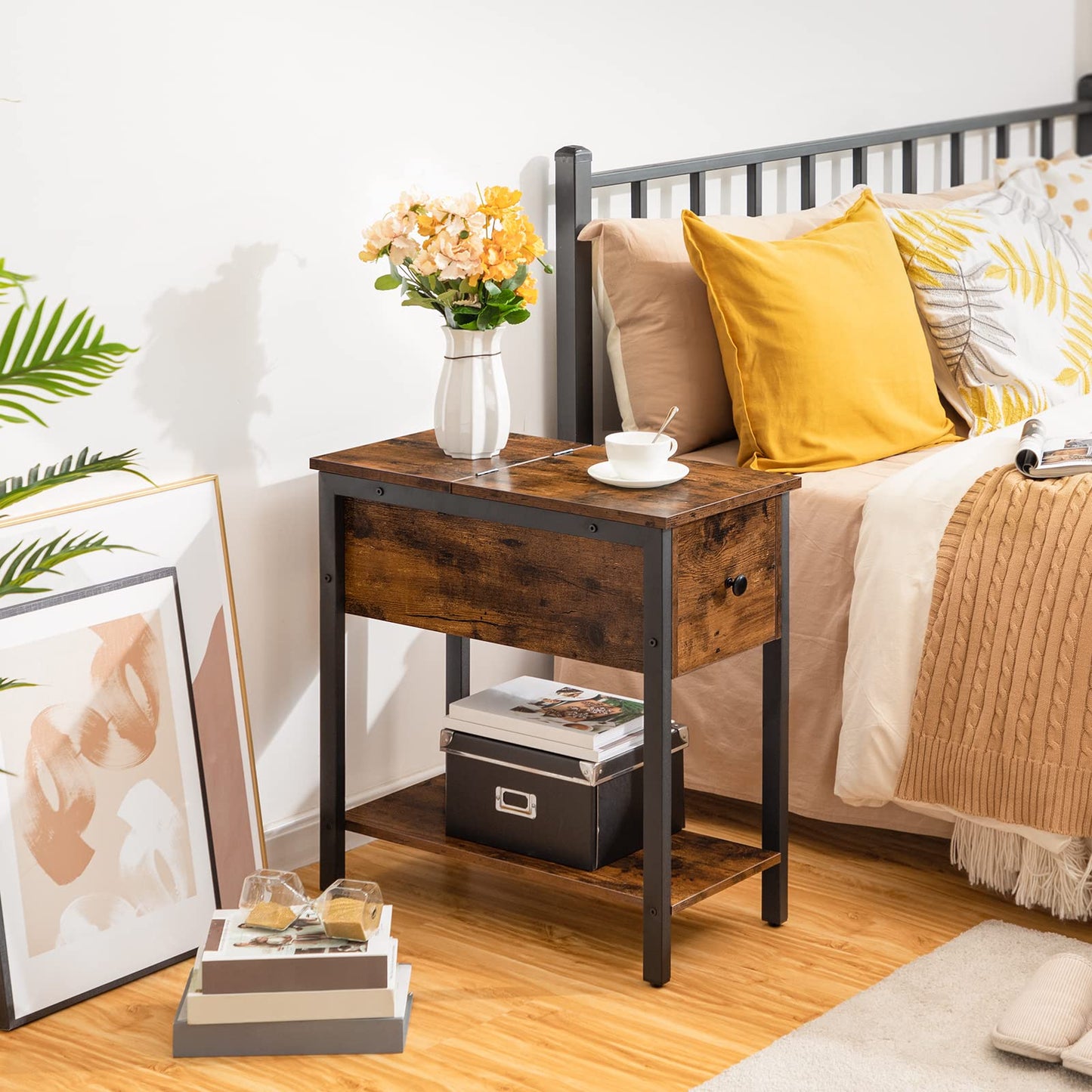 HOOBRO Narrow Side Table, Slim Bedside Table for Small Spaces, Flip Top End Table, Couch Arm Chair Side Table with Storage Shelf