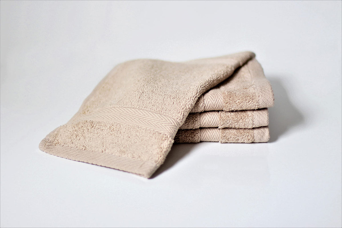 Bentley Priory Luxor Spa Towel 4 Pack of Face Flannels made from Absorbent 600 GSM Combed Cotton Multi Packs of Wash Cloths (BISCUIT)