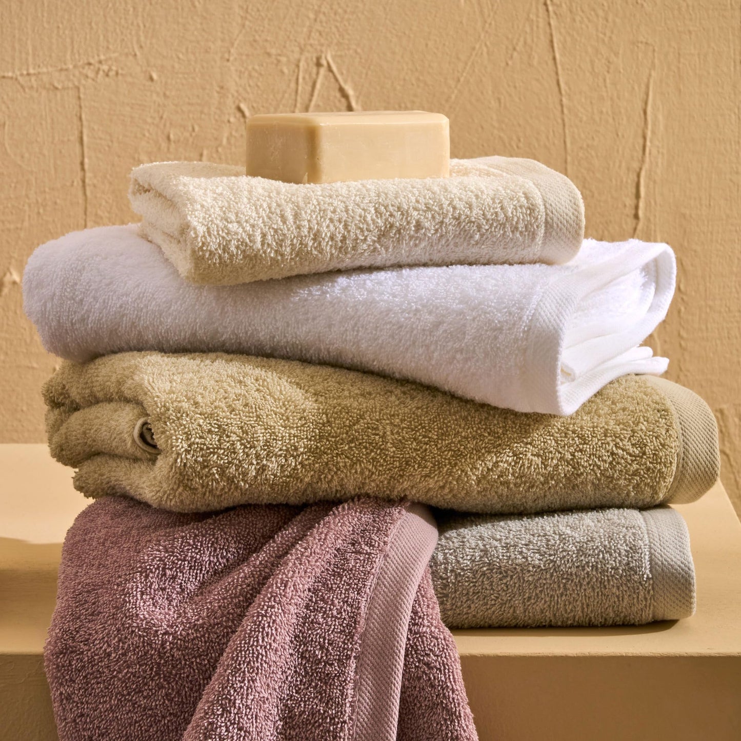 NELLA BIAGINI Minerva Bath Towel and Bidet Set, 100% Cotton Towel, 420 g/m², 110 x 60 cm + 60 x 40 cm, Soft, Absorbent, Plain