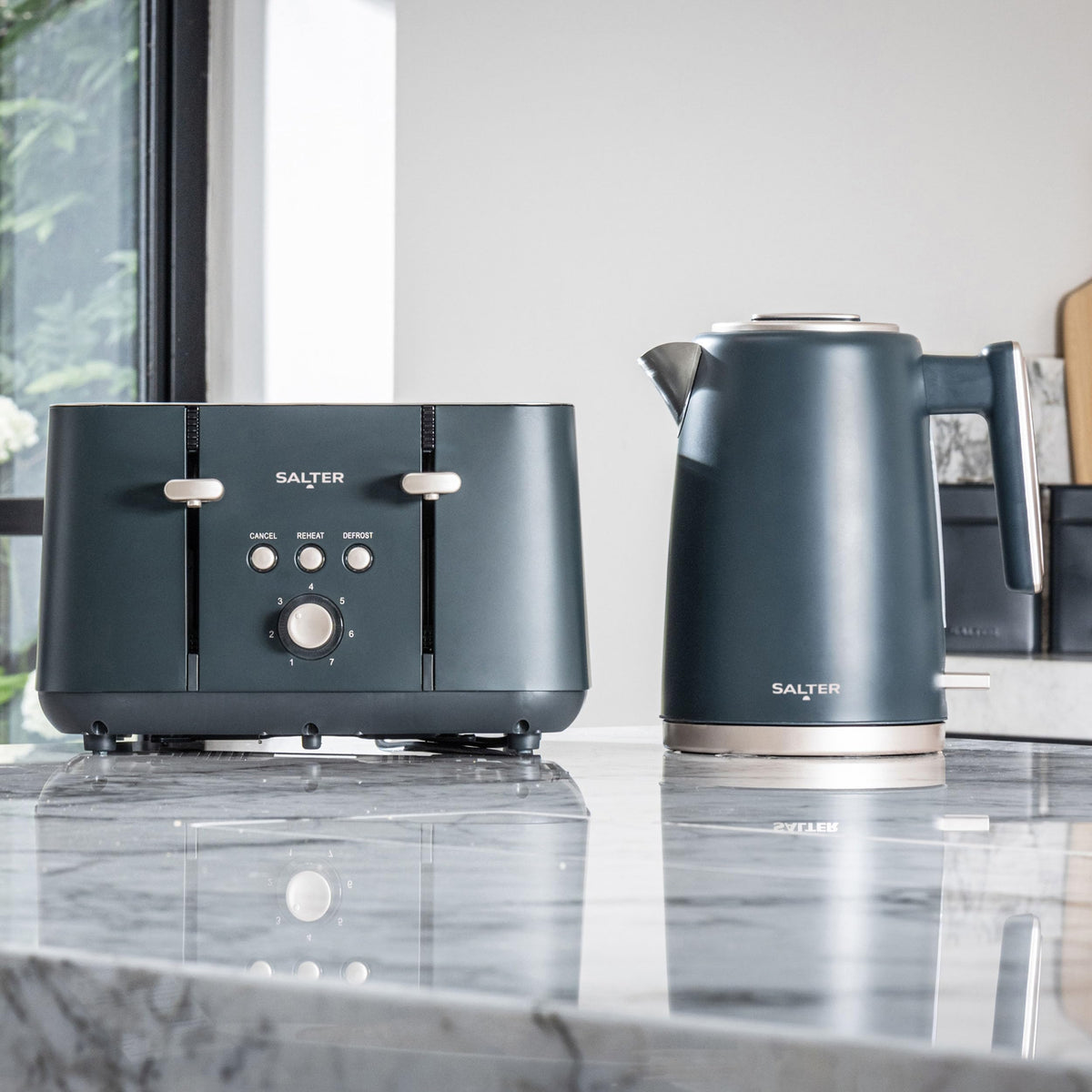 Salter Marino 4-Slice Toaster - 7 Levels Of Variable Browning, Removable Crumb Tray, Self-Centring Bread Guides, Anti-Jam Function, Defrost, Reheat