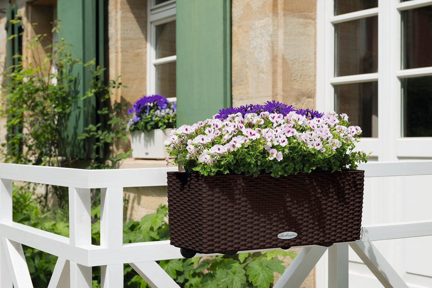 Lechuza BALCONERA Cottage 50 Self Watering Planter Plastic Indoor/Outdoor Flower Rattan Look Plant Pot Table and Window Box with Drainage Hole H19 L50