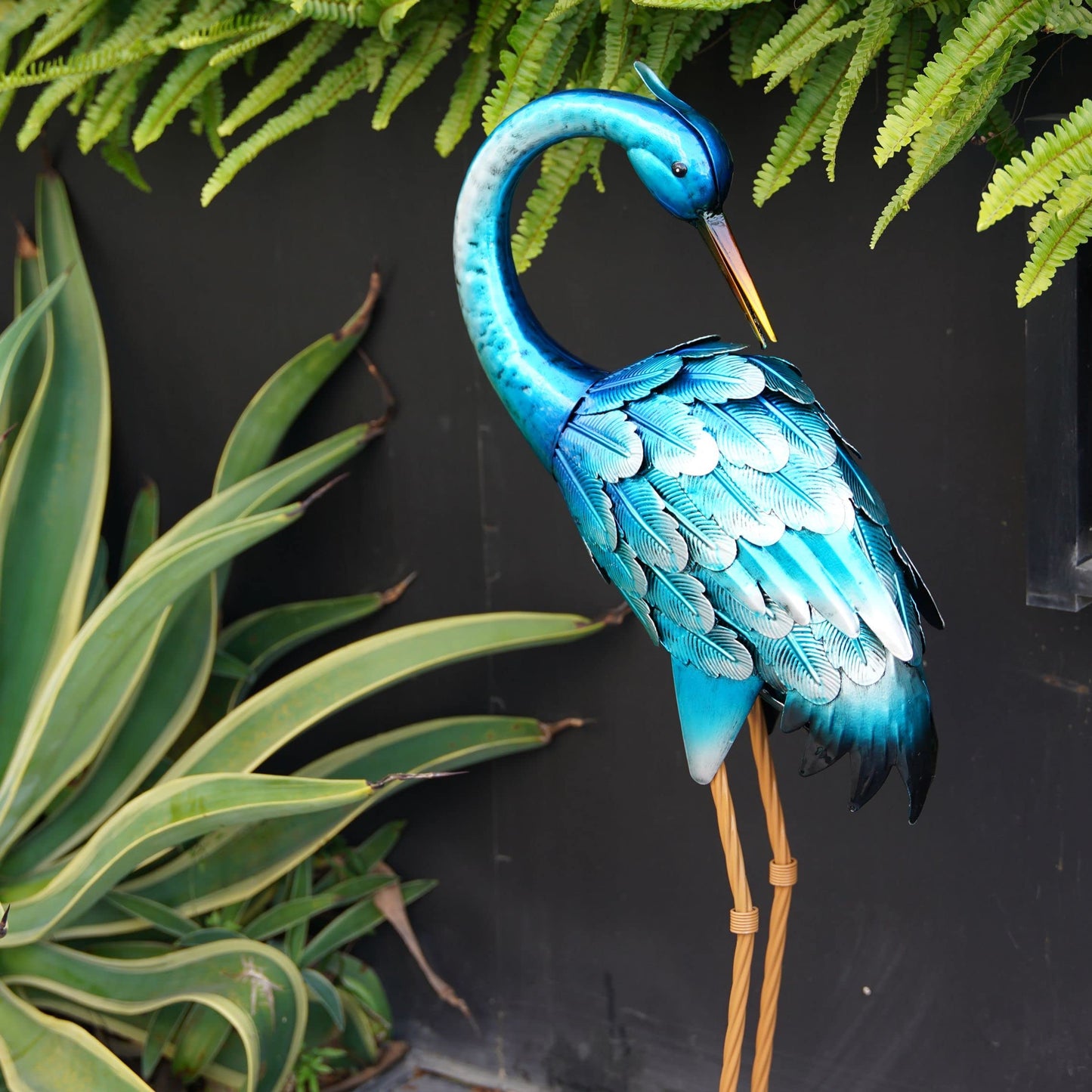 Chisheen Metal Crane Garden Statue, Blue Heron Sculpture Yard Art, Large Heron Decoy, Bird Statues, Lawn Ornaments for Backyard Pond Patio Porch