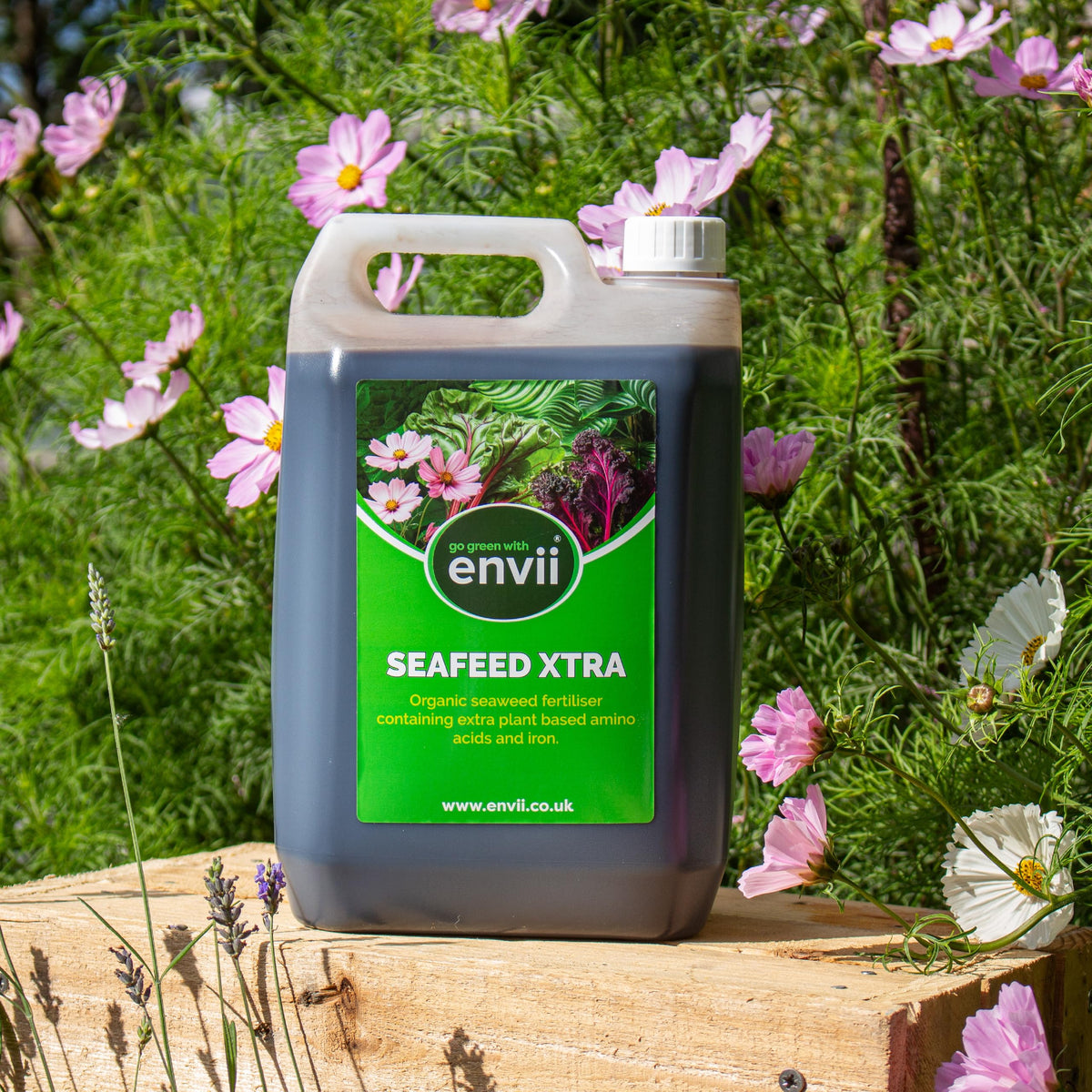 envii SeaFeed Xtra ? Organic Liquid Seaweed Fertiliser, Outdoor Plant Food Ideal for all Plants, Lawns, Gardens and House Plants, Rich in Additional