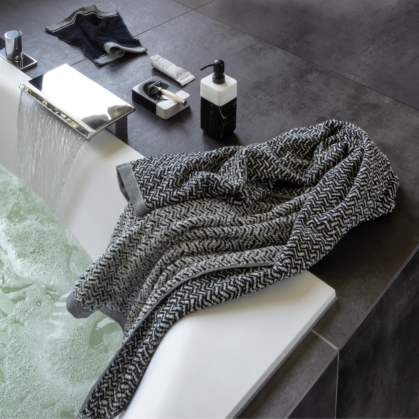 möve wash mitt, 85% Baumwolle / 10% Viskose aus Bambus-Zellstoff / 5% Leinen Cashmere, 20 x 15 cm