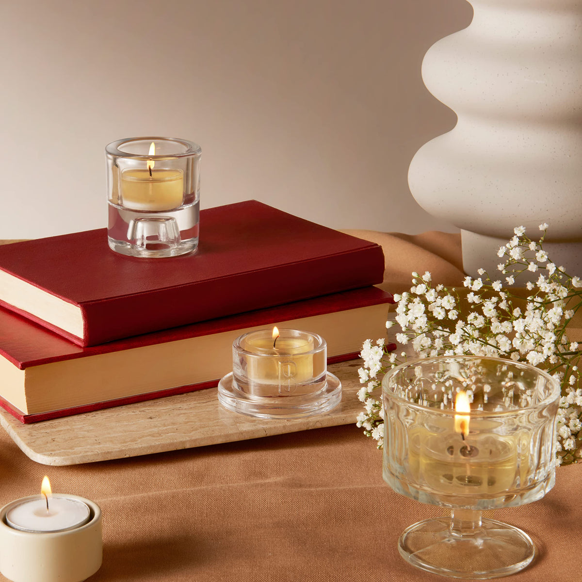 Bolsius - Bulk Pack Tea Lights - 225 Pieces - 8 Burning Hours - White - Contains Natural Plant Wax - Length Burning Time - Decorative Household