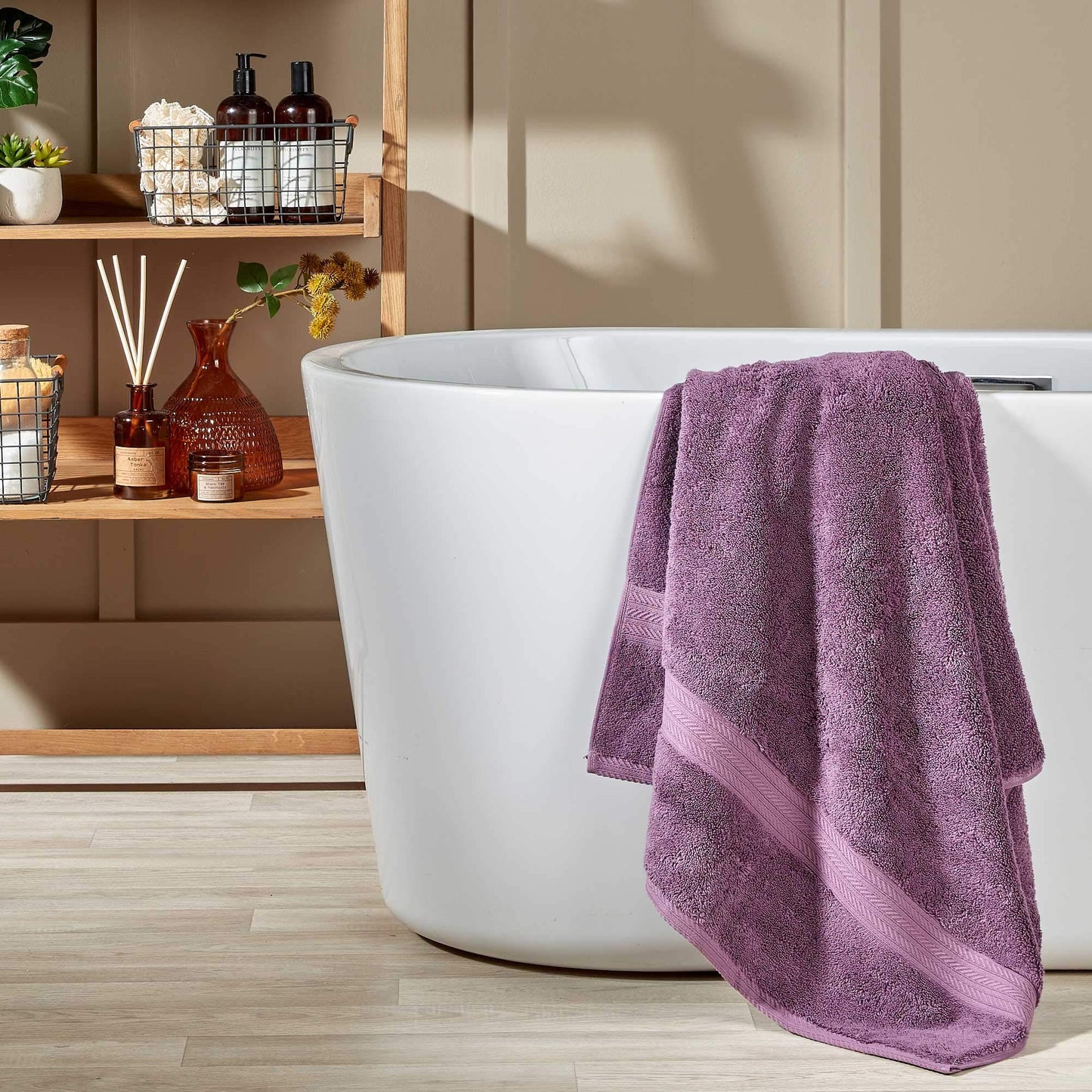 Christy Renaissance 4 Face Cloths Set | Berry Purple | 100% Egyptian Cotton | Luxuriously Soft and Super Absorbent | 675 GSM | 4 Wash Cloth Flannels