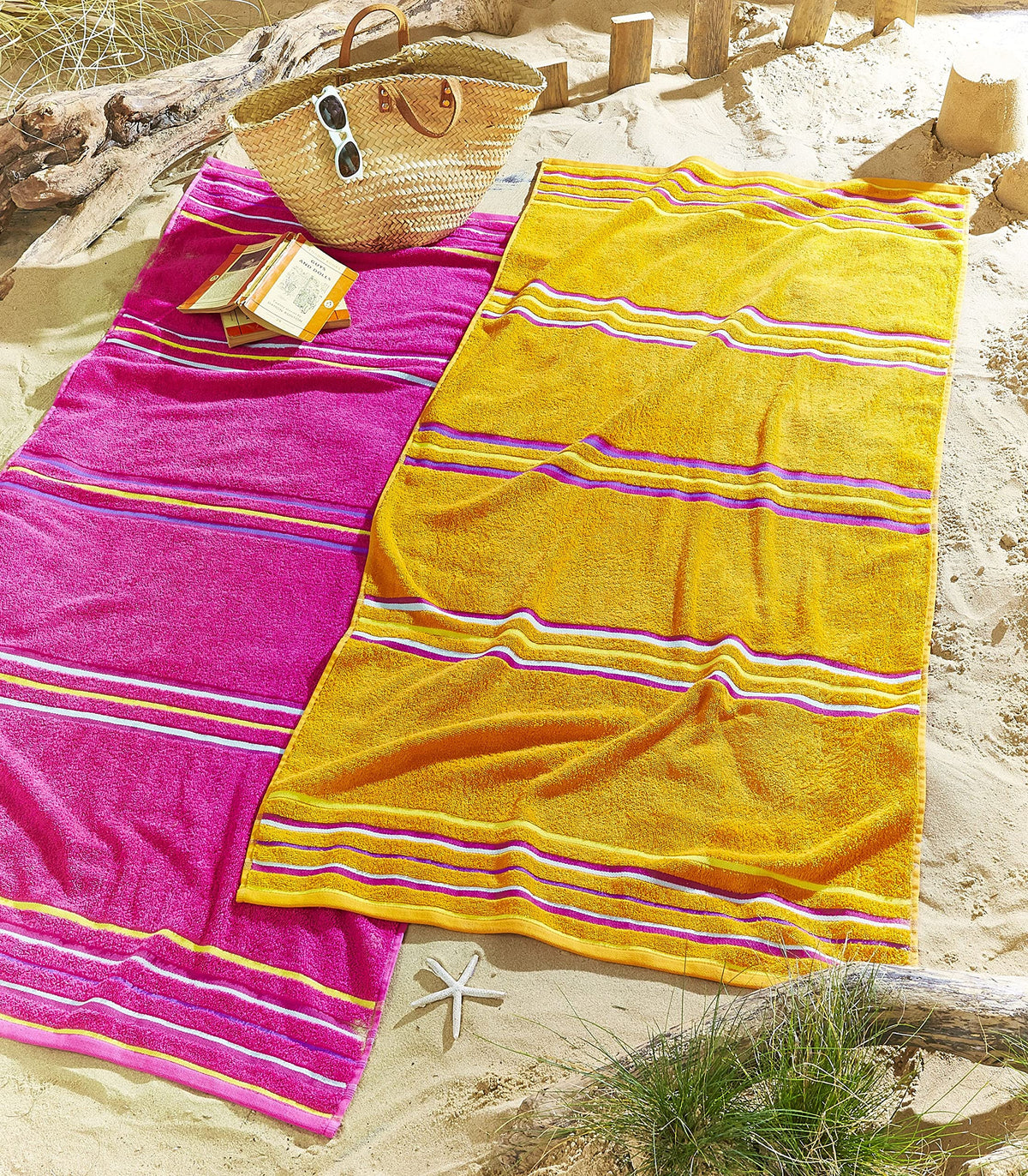Catherine Lansfield Rainbow Pair Beach Towels Pink