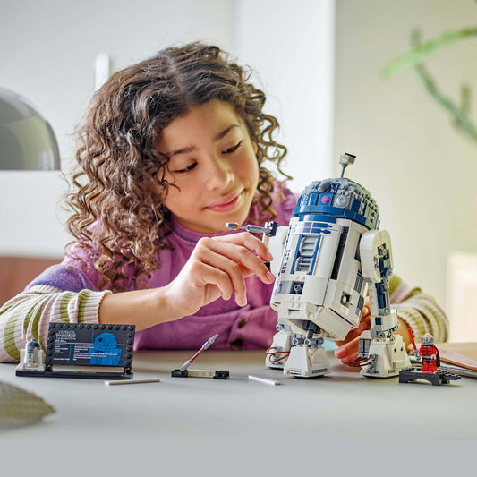 Lego Star Wars 75379 R2-D2 25th Anniversary Playset for Ages 10 and Up