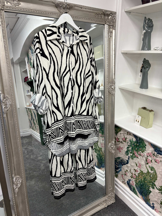 Luxtyle Zebra Co-ord Set – One Size (Fits 8–16/18)