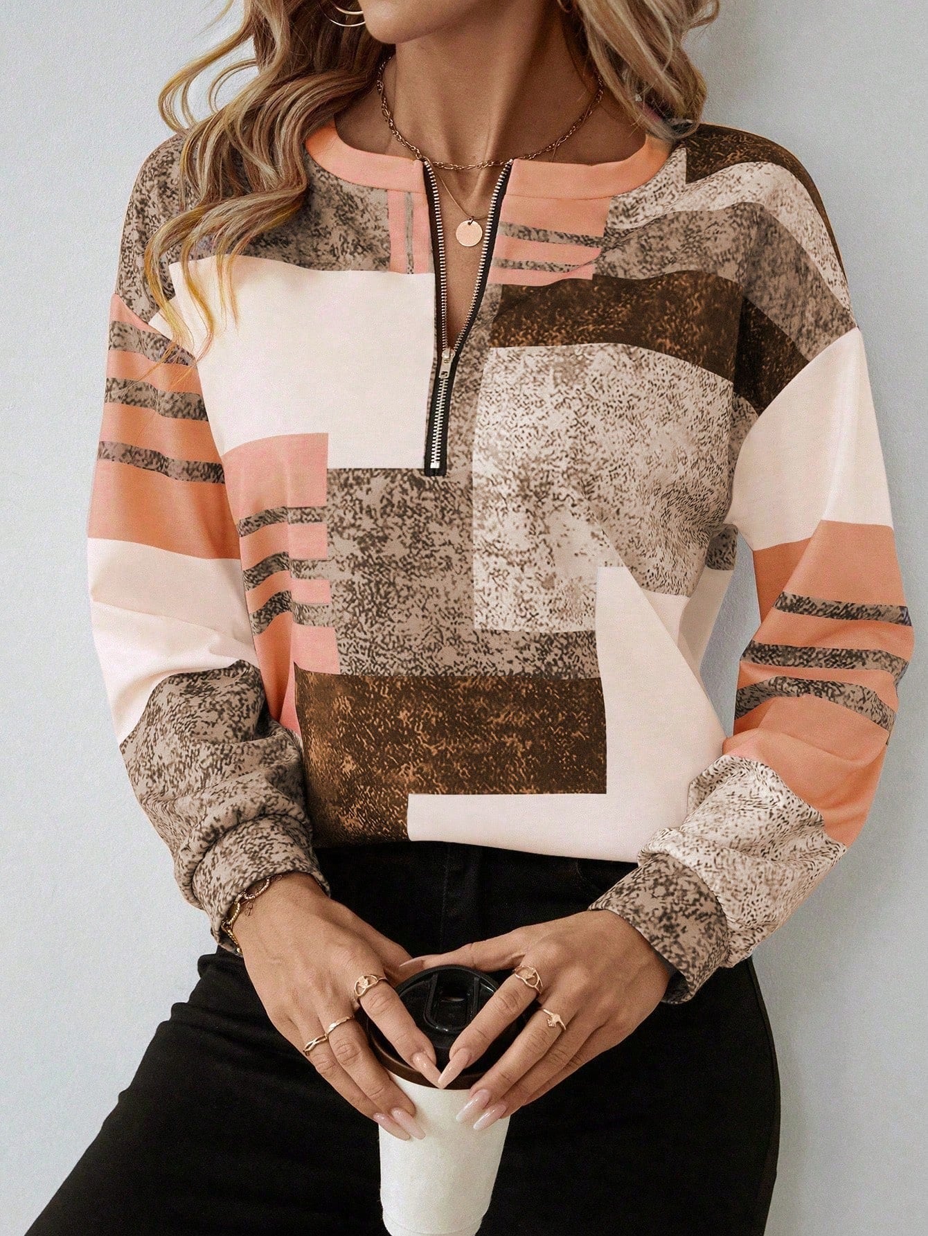 MIRA | STYLISH EVERYDAY ZIP-NECK TOP