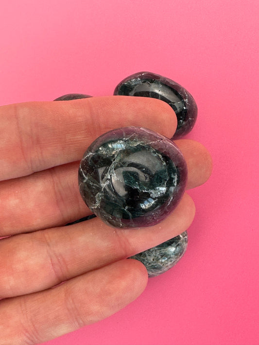 Apatite (Green) - Tumblestone