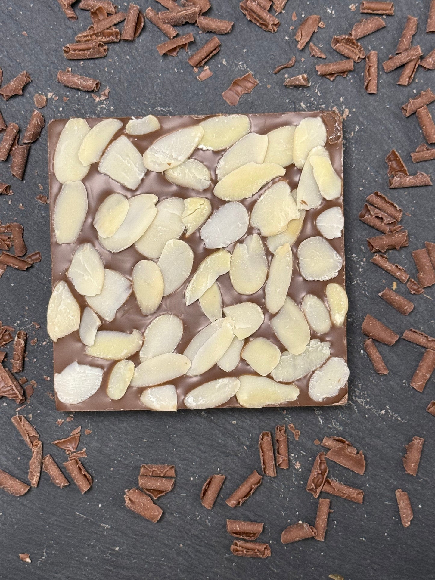 Almond Mini Bloc (96g)
