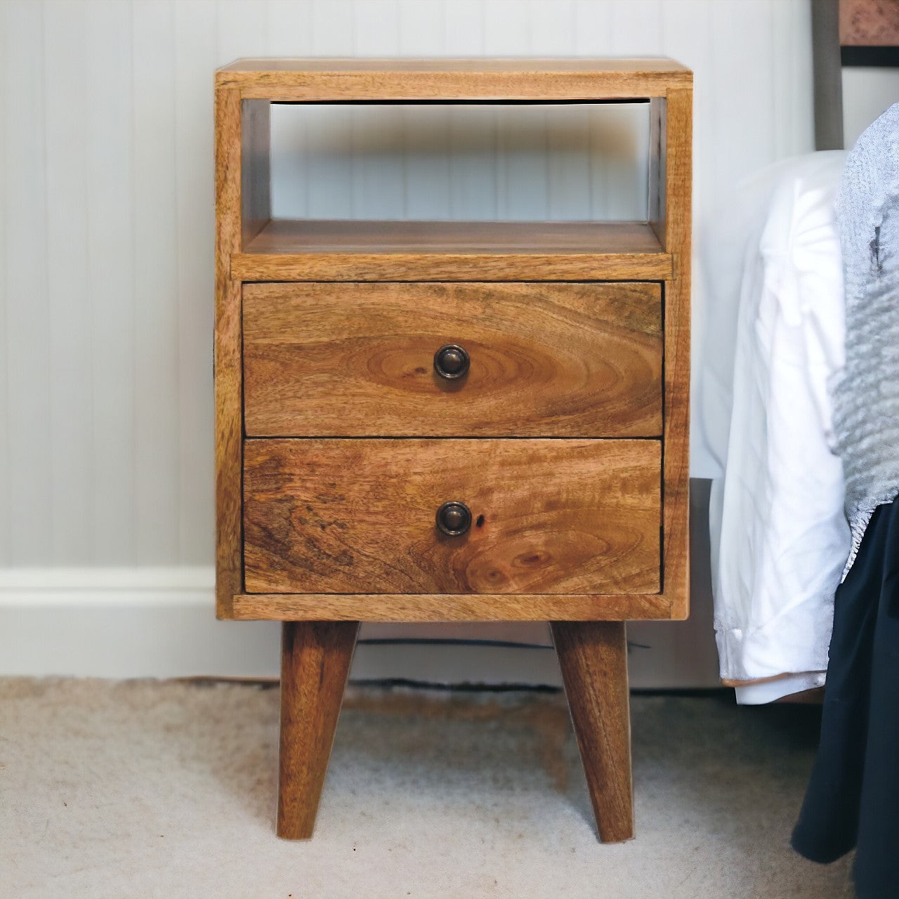 Mini Oak-ish Classic Open Bedside Table