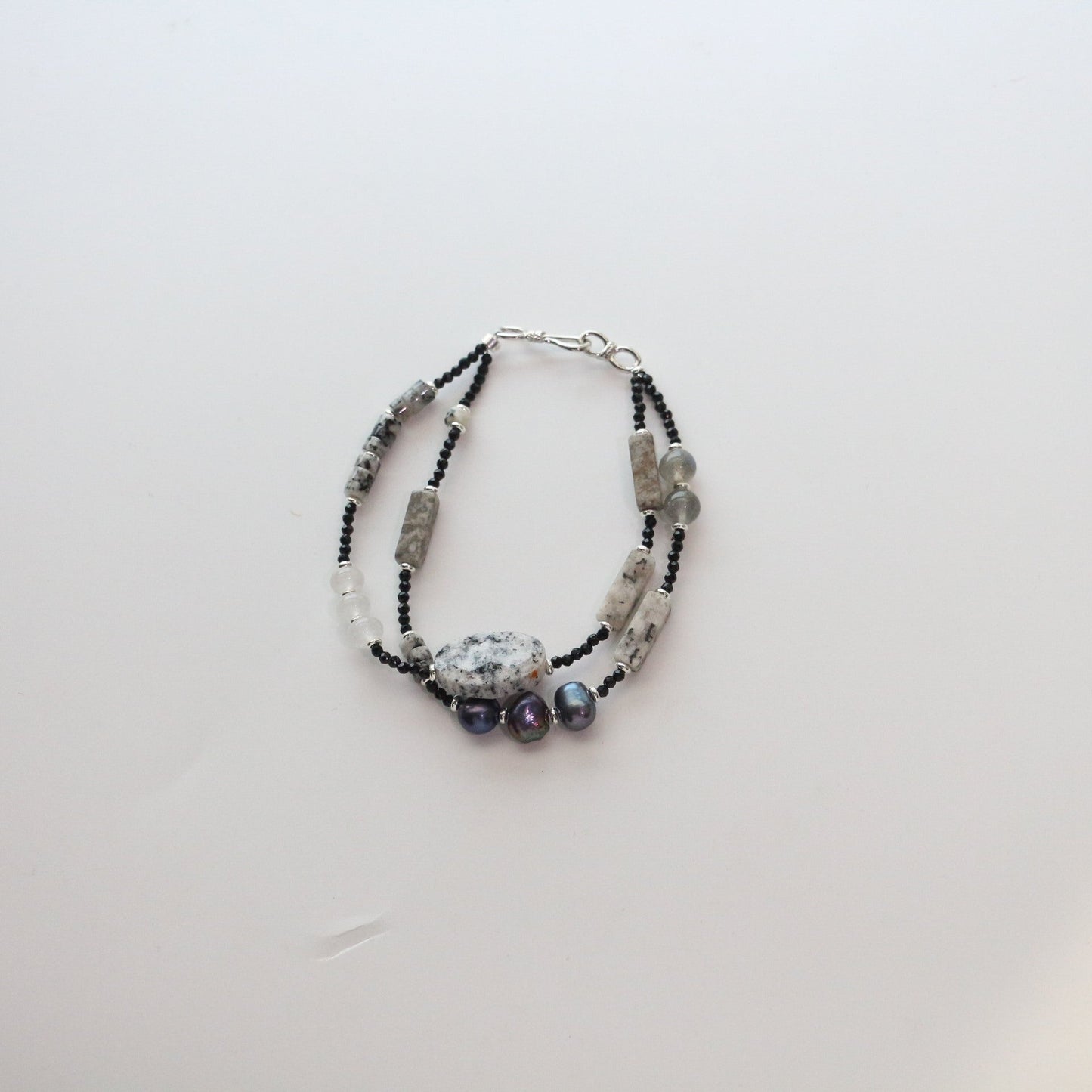 Jekira Jade Yin Yang Set – Adjustable Gothic Necklace & Double-Layer Bracelet