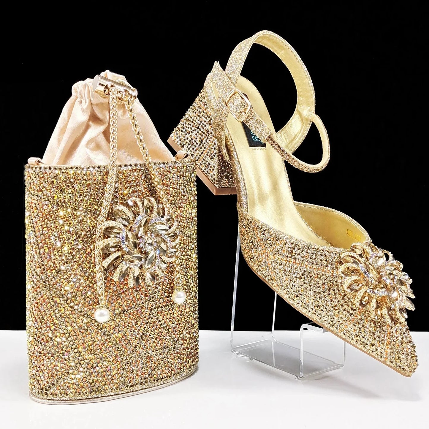 Women's Elegant Pointed Toe shiny Metal Stand Party Shoes and Bag Set