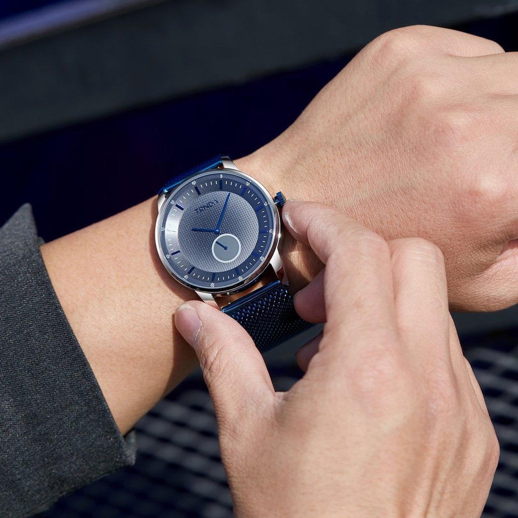 Trnda Men's Stainless Steel Watch, Blue Mesh Band | Trnda-43mm