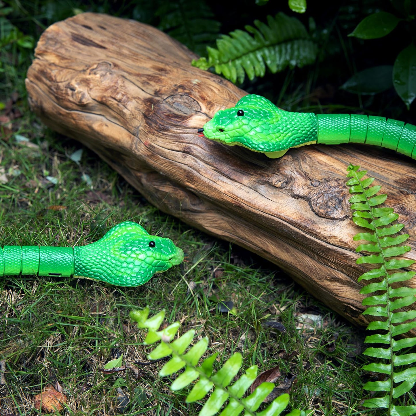 AMCHSURI Remote Control Snakes – Realistic 16-Inch Cobra with Infrared Controller
