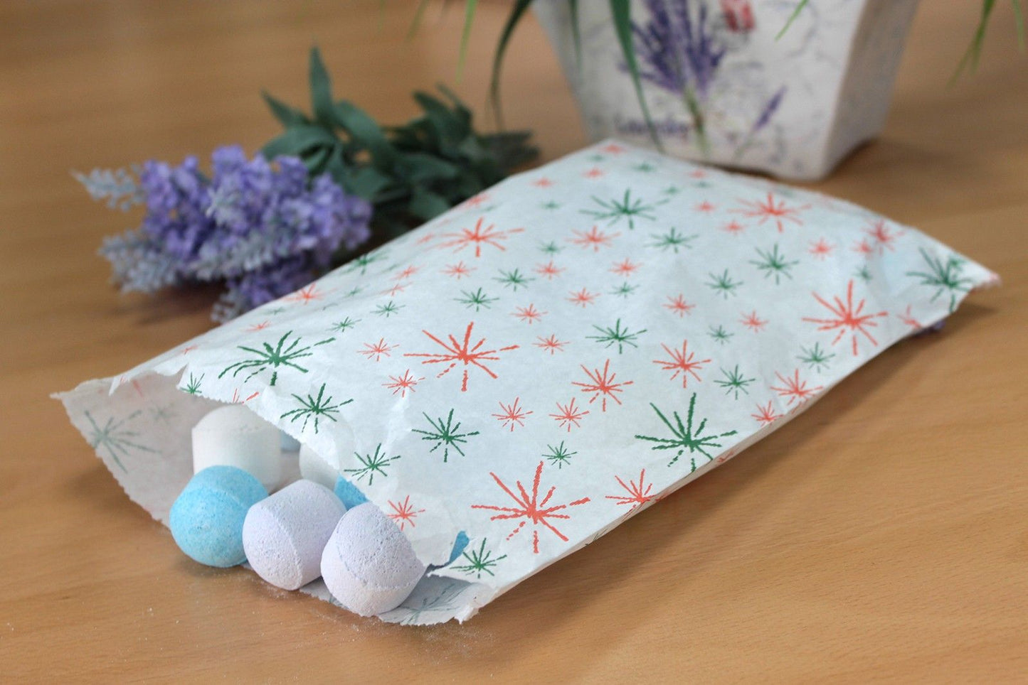 8.5 x 11 inch Starburst Paper Bags